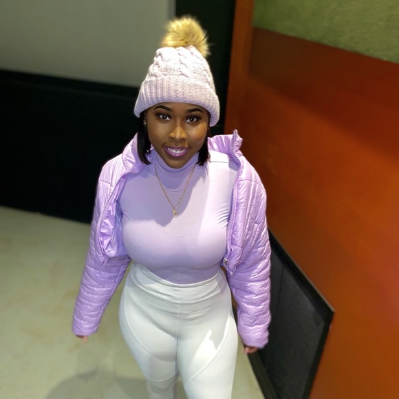 Lavender puffer / lavender snow hat / purple turtleneck - Picture 3 of 4
